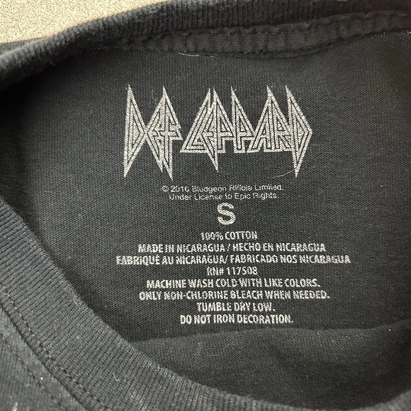 Def Leppard Shirt Adult Small Black Short Sleeve Rock Band Tee Concert - Picture 7 of 8